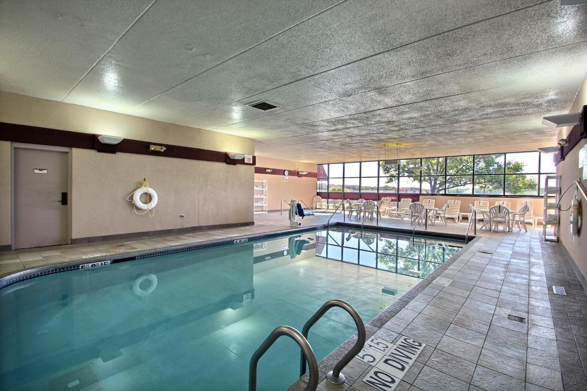 Comfort & - Airport Hotel 3*